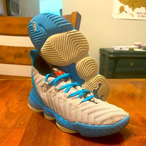 Nike Shoes Nike Lebron Xvi 6 Gs South Beach Hardly Used Boys Size 1y Poshmark
